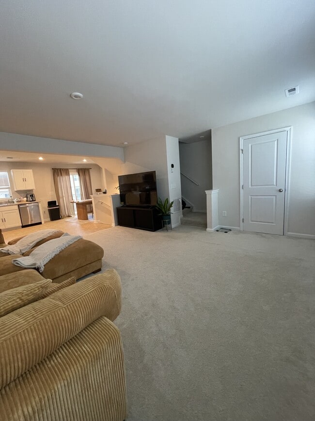 Building Photo - 29 Verdant Leaf Wy