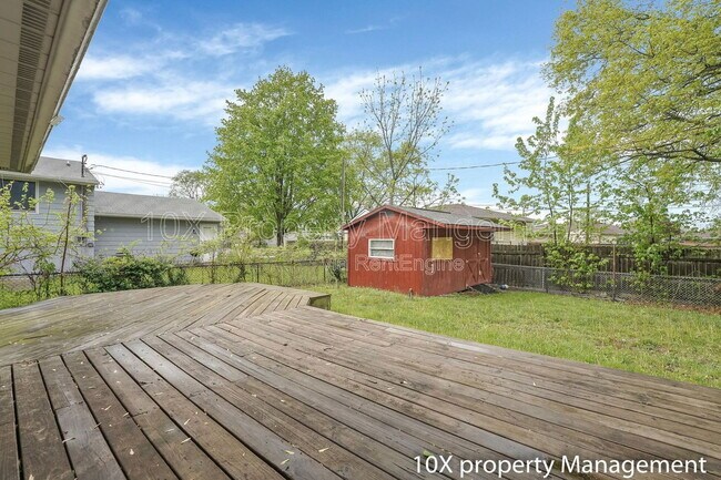 Building Photo - 2892 Longfield Rd