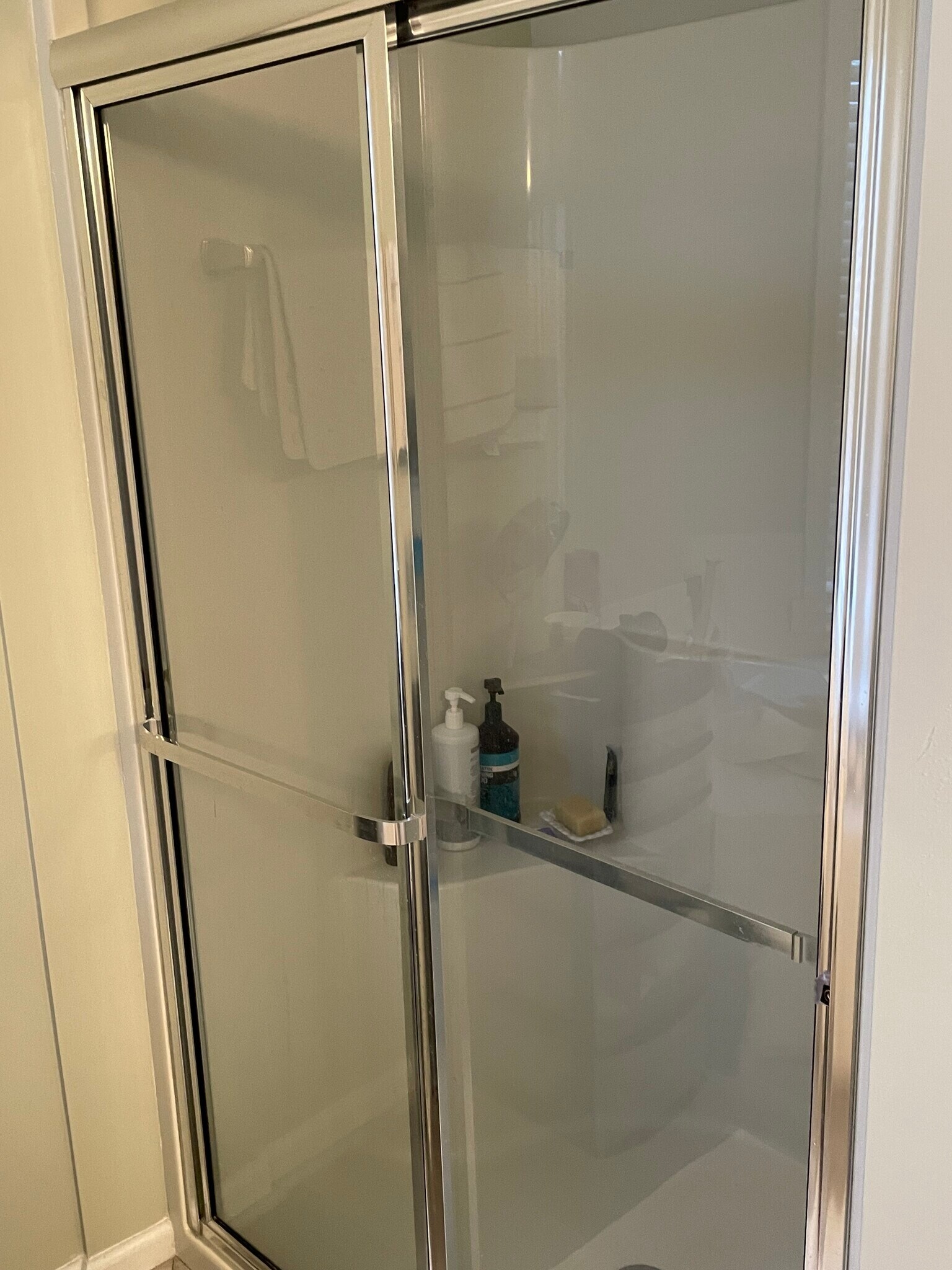 Master Shower - 4140 Breezewood Dr