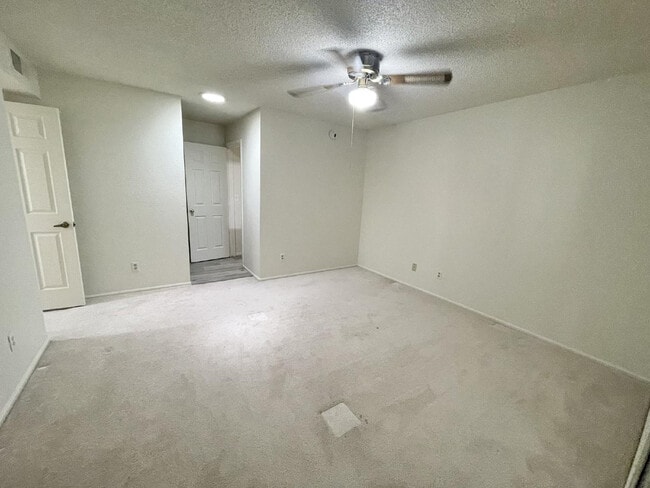 Building Photo - 3860 E Acoma Dr