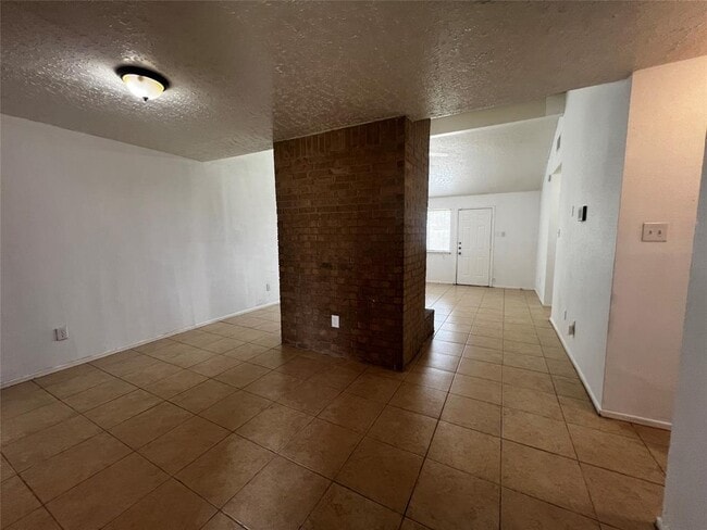 Building Photo - 5434 Parkridge Dr