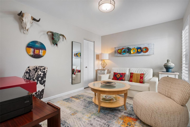 Building Photo - 226 Chartley Ct N