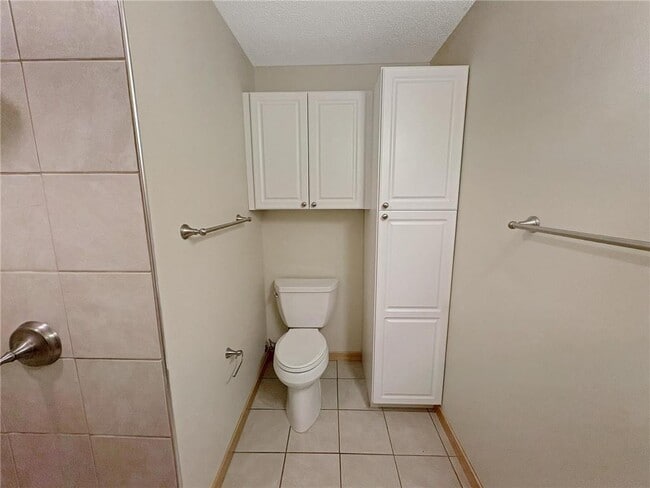 Building Photo - 310 Ford Rd