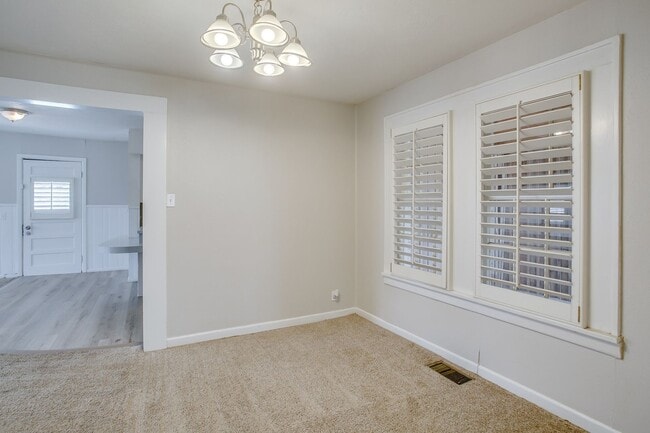 Building Photo - Pre Leasing for fall 2026! 4/2 in Heart of Lubbock!