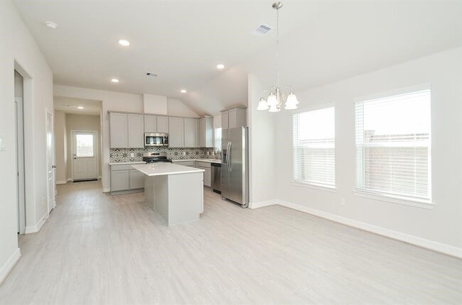 Building Photo - 7402 Sunlit Hbr Dr