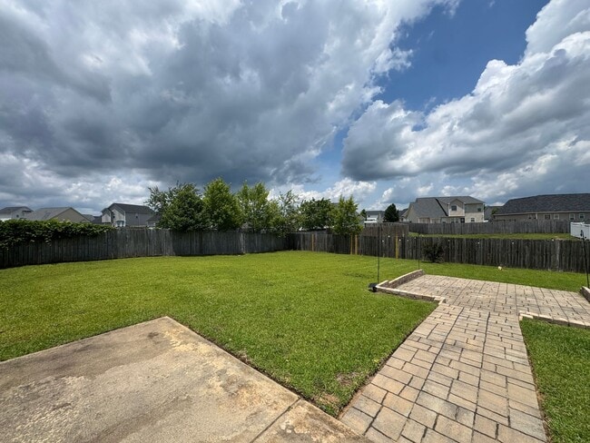 Building Photo - Charming 3 Bed Home Plus Bonus Room