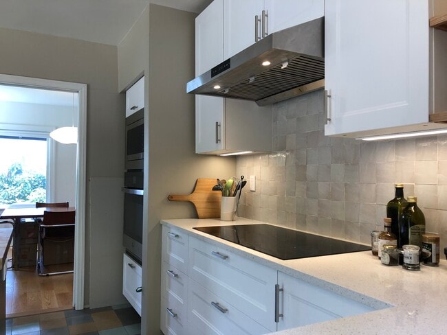 Building Photo - 3622 Landa St