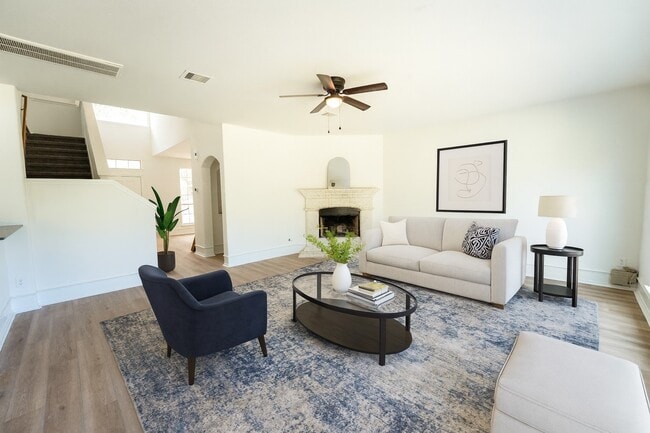 Building Photo - 20802 May Showers Cir