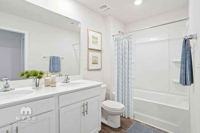 Building Photo - 5620 Harrison Trace Dr