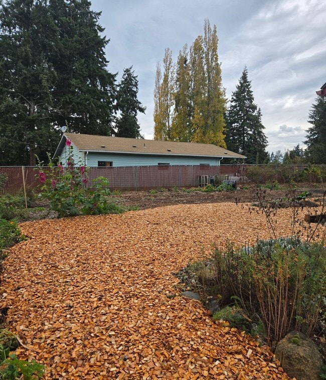 Building Photo - Charming 1920 Updated Vintage Home with AD...