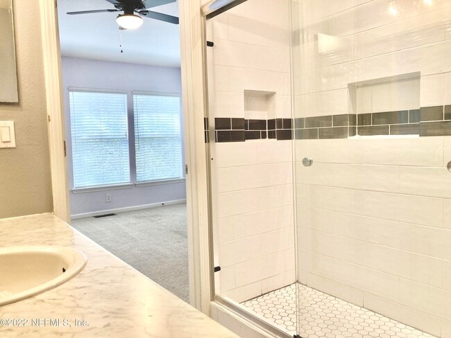 Building Photo - 8424 Thornbush Ct
