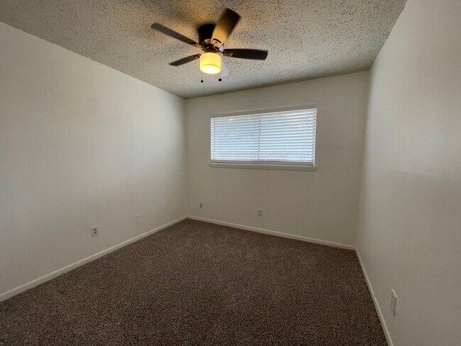 Building Photo - 1508-1510 Blackwell Drive