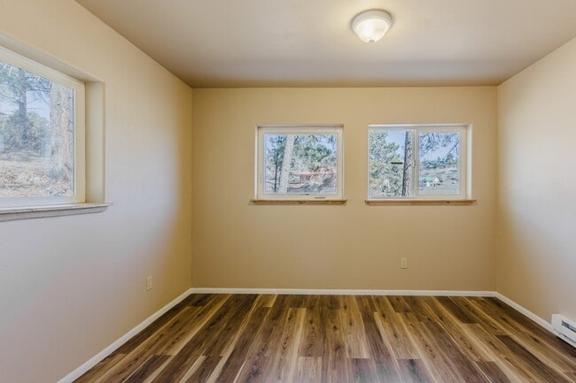 Building Photo - 337A Brookhill Dr