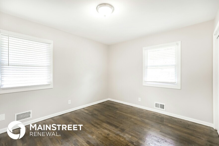 Building Photo - 6311 E 102nd Terrace