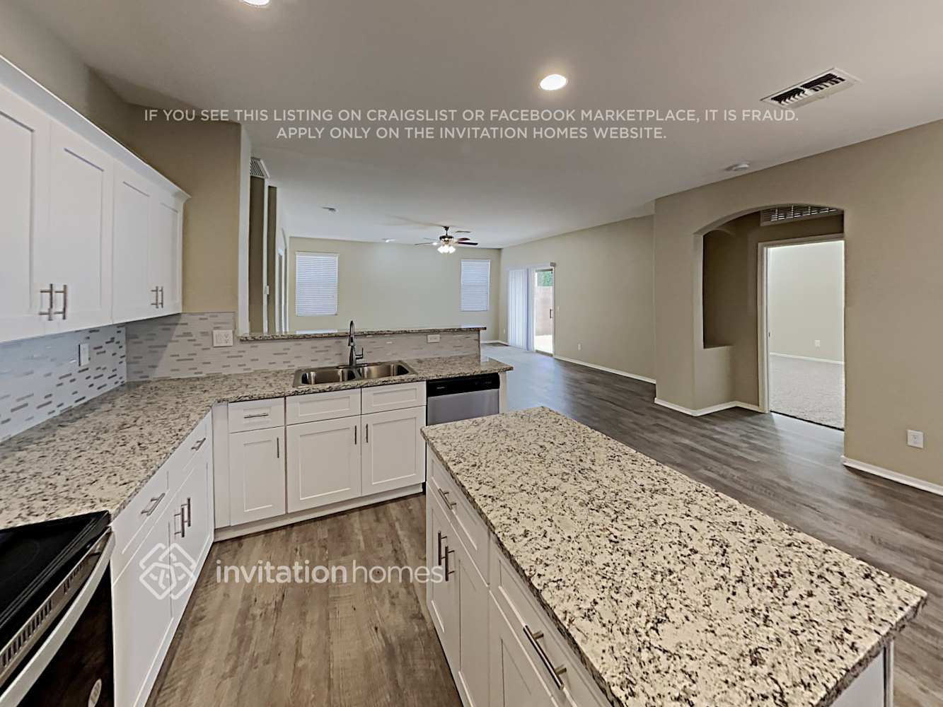 Building Photo - 12511 W Campina Dr