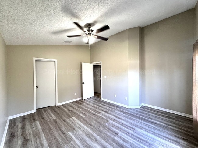 Building Photo - 7305 Marseille Cir