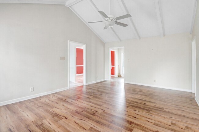 Building Photo - 103 Sallie Pl