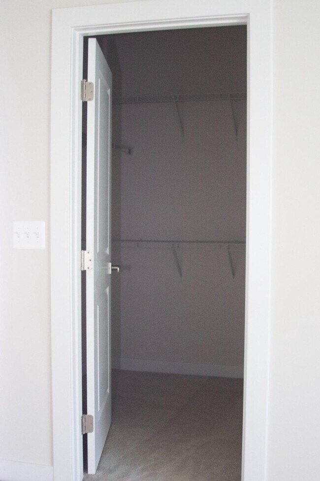 Building Photo - 1697 Dunnington Pl