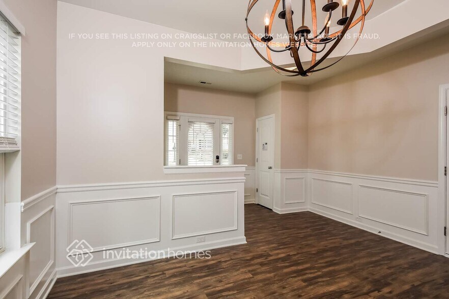 Building Photo - 500 Prominence Cir