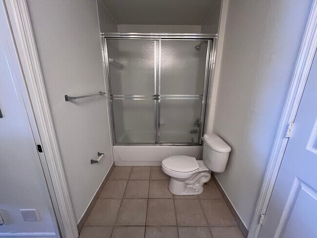 Building Photo - 2809 Amalei Dr