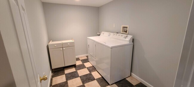 Building Photo - 76 Havemeyer Ln
