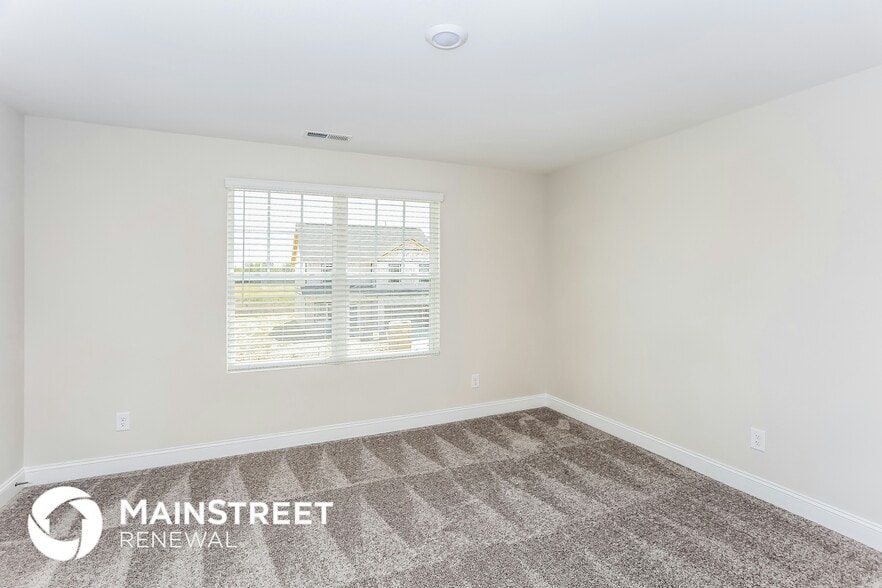 Building Photo - 2065 Swanport Ln