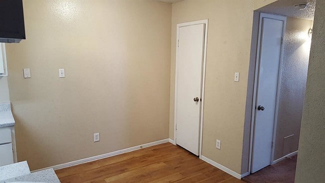 Building Photo - 12615 Brookglade Cir