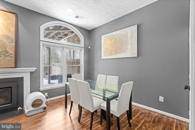 Building Photo - 11433 Heritage Oak Ct