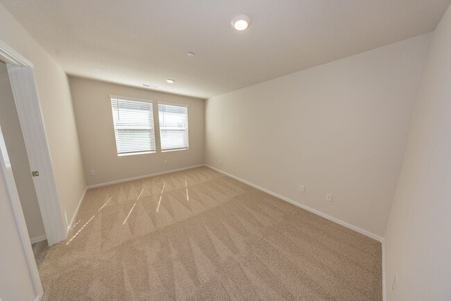 Building Photo - Brand New! - 3 Bedroom Townhome in Brush P...