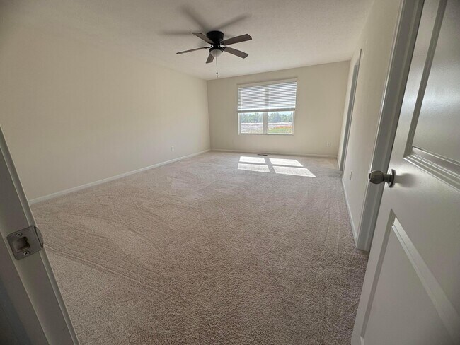 Building Photo - 1375 Theodore Dr