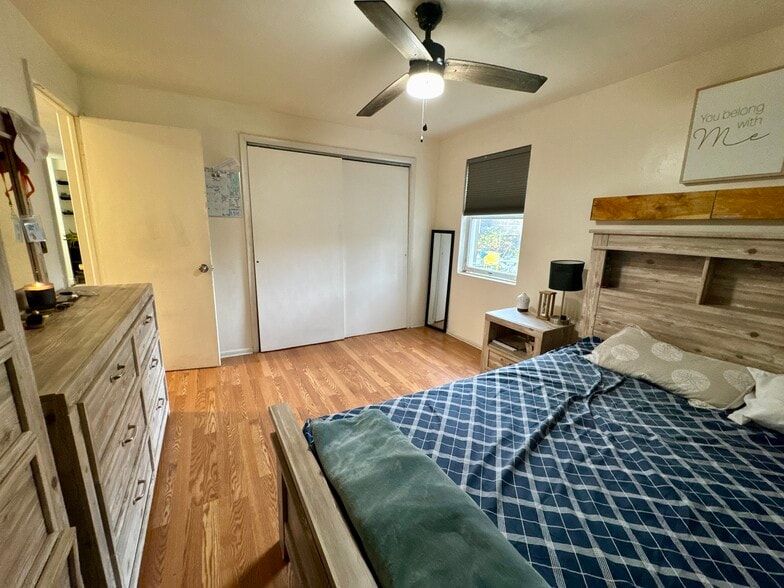 Double closet - 239 Morningside Ave