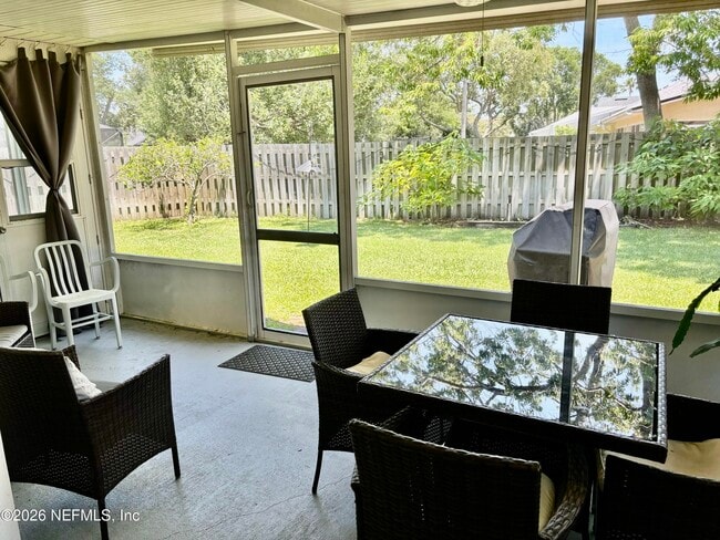 Building Photo - 157 Seaside Cir