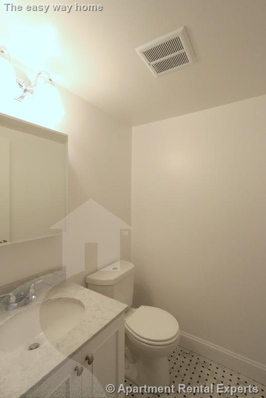 Building Photo - 55 Langdon St