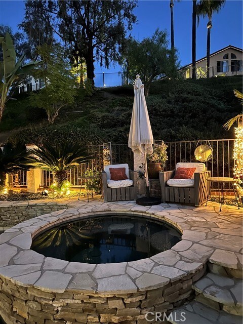 Building Photo - 26 Santa Catrina