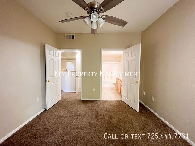 Building Photo - 2 BED 2 BATH CONDO IN GATED COMMUNITY NEAR...