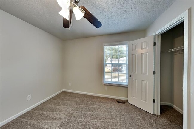 Building Photo - 217 Remington Ct