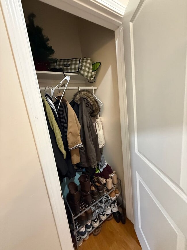 Building Photo - No Brokers Fee, Heat, Hot Water Included, One Bedroom Unit Plus Extra Room, Pets Friendly