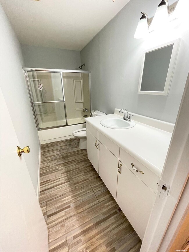 Building Photo - 34 Wooded Way