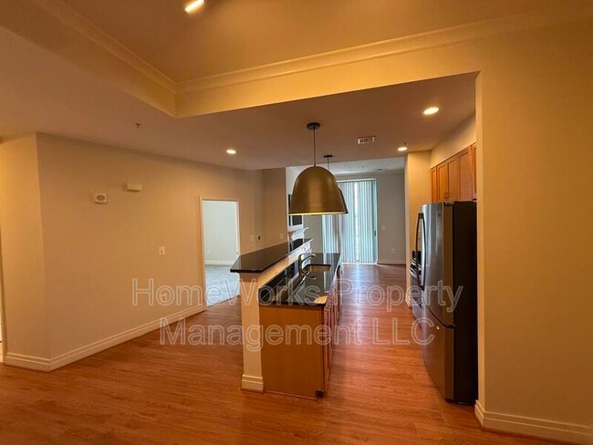 Building Photo - 414 Water St