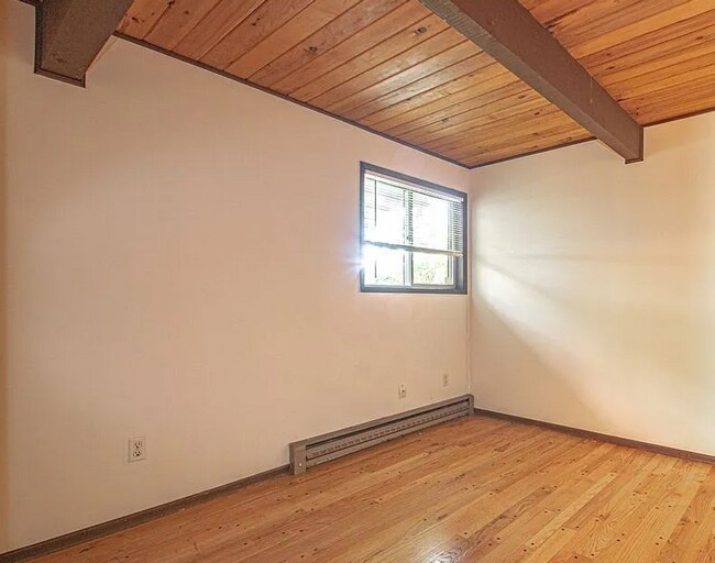 Building Photo - Charming A-Frame Retreat with Creekside Se...