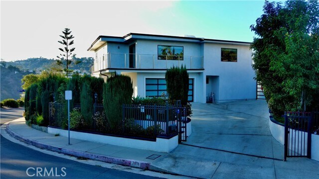 Building Photo - 7811 Electra Dr