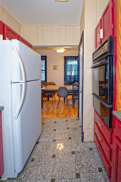 Building Photo - 88 Madison Ave