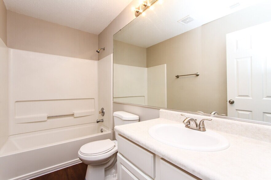 Building Photo - 2534 Mingo Ln