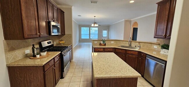 Building Photo - 16914 Tranquility Park Dr