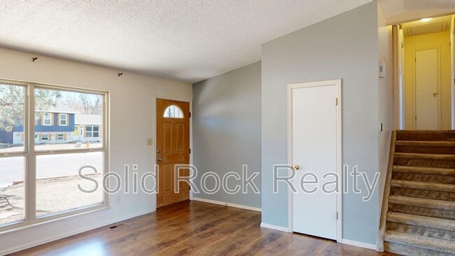 Building Photo - 2465 Ptarmigan Ln