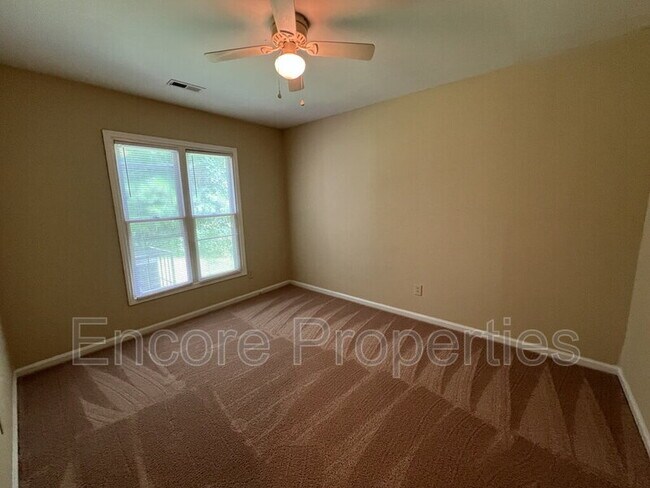 Building Photo - 2532 S Roxboro St