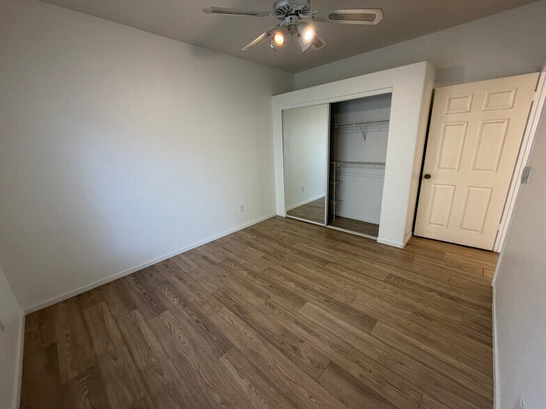 Building Photo - 2975 Bluegrass Ln