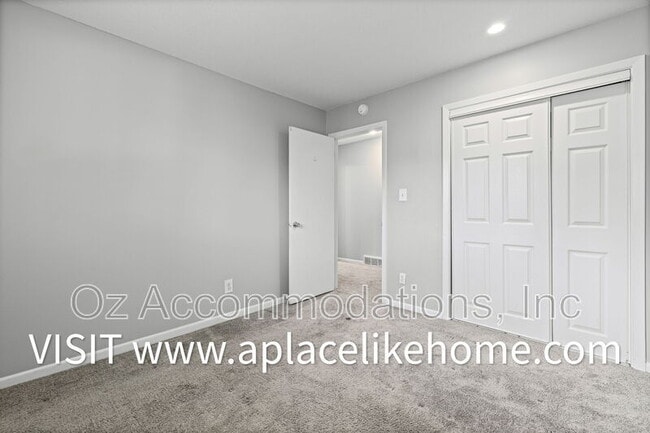 Building Photo - 9702 Shepherds Dr