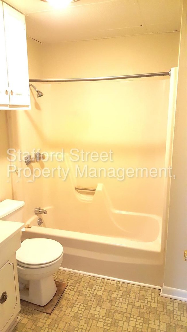 Building Photo - One Bedroom Apartment For Rent- Lyons NY
