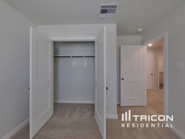 Building Photo - 11510 Prosperity Dr